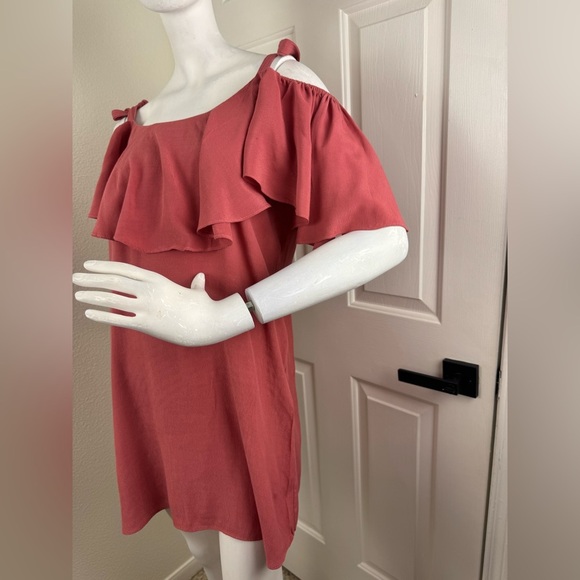 MISA Los Angeles Emil Off Cold Shoulder Coral Mini Dress Size Medium.  #102 - Picture 10 of 13
